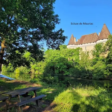 La Grange D'oriane Et Emilien 펜션 Saint-Germain-du-Salembre